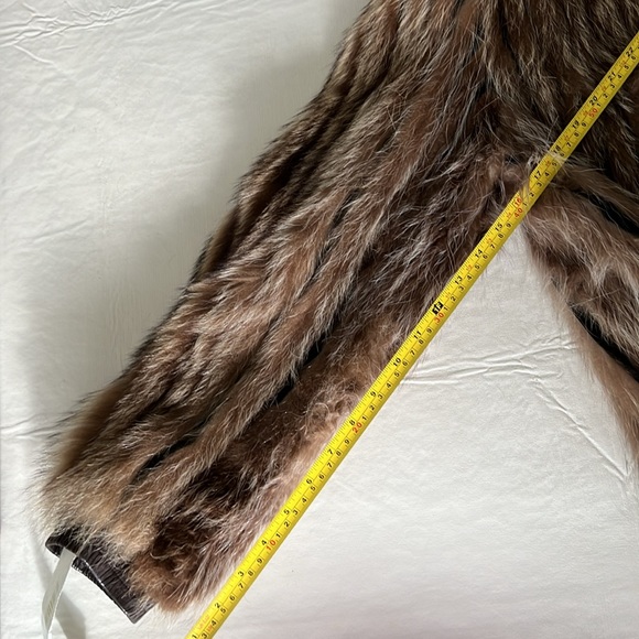 Furvien Paris Vintage Authentic Racoon Fur Brown Short w/Leather Trim Size L - Picture 15 of 16
